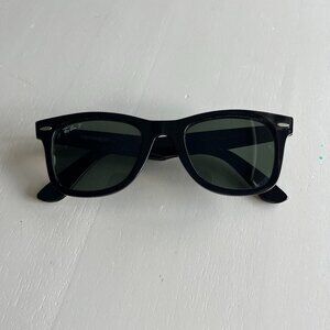 Polarized Rayban Wayfarers